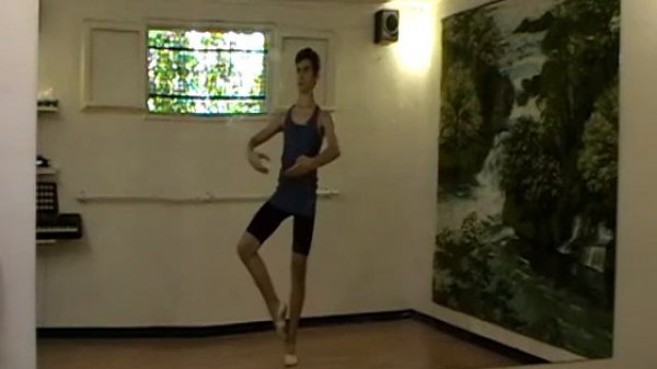 Урок 89. Подготовительное упражнение к турам en dedans из четвёртой позиции.