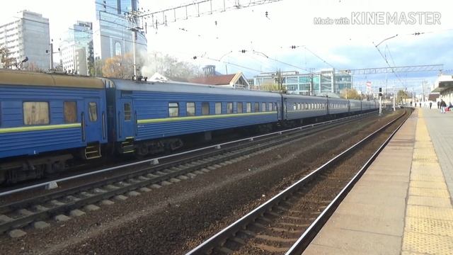 Подача поезда № 073 Москва - Кривой Рог на Курский вокзал | Подача поїзда № 73 Москва - Кривий Ріг смотреть онлайн