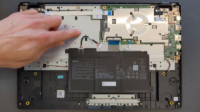 Can I upgrade my Asus Vivobook E510 SSD or RAM? смотреть онлайн