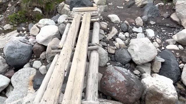 Хайкинг к водопаду Терскол 06/2022 смотреть онлайн