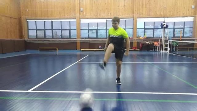 4. ⚽Футбольный⚽Фристайл⚽ Салехард "Центр культуры и спорта "Геолог" 4-е занятие 25 ноября 2021 г.🔥↩ смотреть онлайн