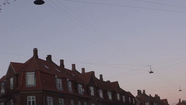 Mobbin' Around Copenhagen with Dom Henry | MOB Grip смотреть онлайн