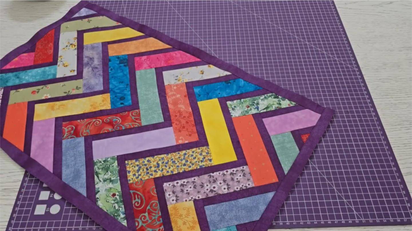 Урок пэчворка: невероятно красивый узор для одеяла, созданный из полосок шириной всего 2 дюйма смотреть онлайн