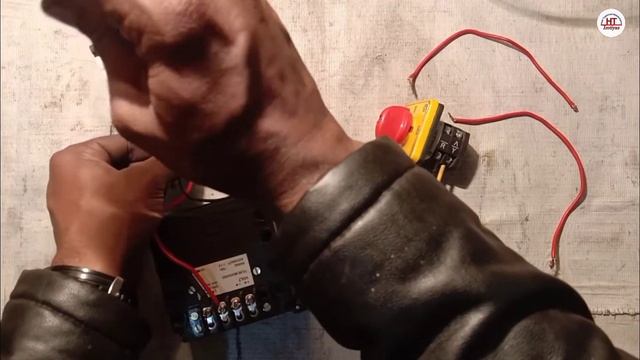 voltmeter selector switch connection | 1 volt metre se 3 phase ki voltage kaise check Karen | смотреть онлайн