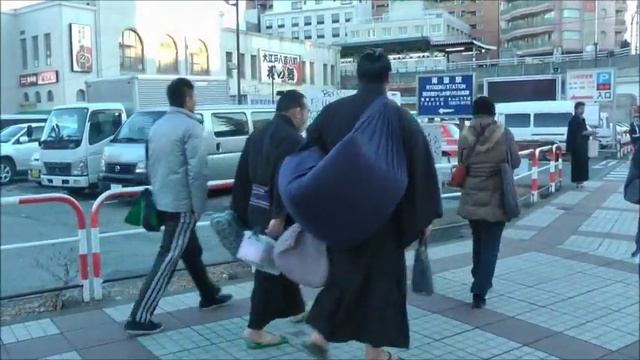 Ryogoku Kokugikan - Sumo Town, Tokyo - WALK AROUND смотреть онлайн