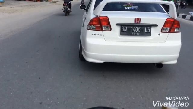 PENAMPAKAN MAK UTIAH BERKELIARAN DI SORE HARI|CIVIC VTI-S MEMAKAI SPOILER DC5 & VELG TE37 RAYS.. смотреть онлайн