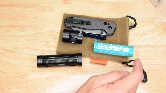 Olight baton 3 pro max and Oknife rubato 2 Review смотреть онлайн