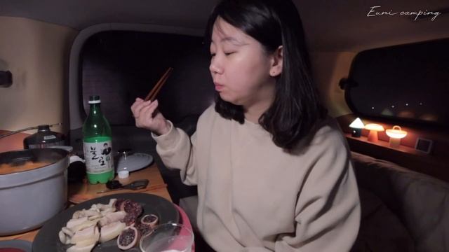 캠핑카에서 살기 EP.03🚐 무계획 차박여행을 하면서 느낀점 | 차박캠핑￼| 대구 팔봉마루캠핑장 | 스타렉스 캠핑카 | 자작캠핑카 | Vanlife смотреть онлайн