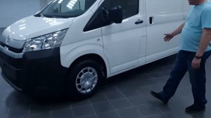 Новые автомобили из ОАЭ TOYOTA HIACE (GRH320) 3.5L и TOYOTA HIACE (GRH300) 3.5L