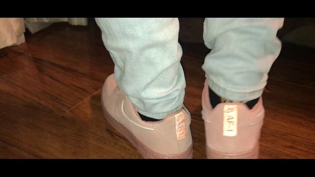 Nike Air Force 1 07’ LV8 Suede “Particle Pink” | On-Feet + Cinematic смотреть онлайн