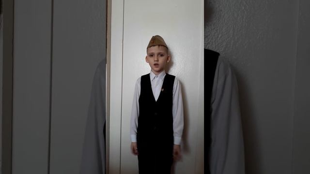 Баллада о матери (А.Деменьтьев), читает Пиваваров Илья смотреть онлайн