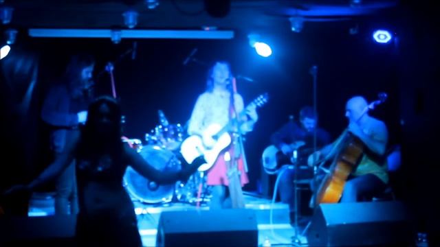 Мальвина - ЗЕМЛЯНИЧНАЯ ПОЛЯНА смотреть онлайн