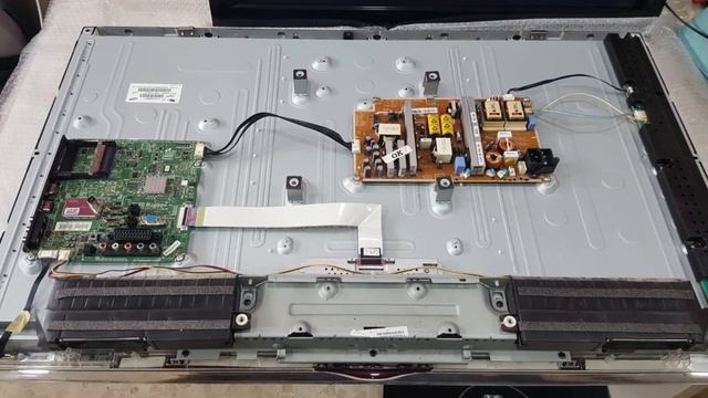 SUSTITUCIÓN FUENTE DE ALIMENTACIÓN SAMSUNG LE40C530F1W