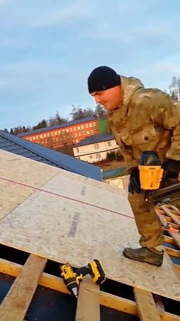 #кровля #осб #пневмопистолет #ПравильноСтроить34🪚 смотреть онлайн
