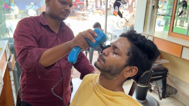 Интенсивный очищающий массаж лица от сильного индийского уличного парикмахера смотреть онлайн