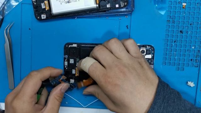 Samsung A50 ( SM-A505FN/DS) Replacement Display / Change DIsplay