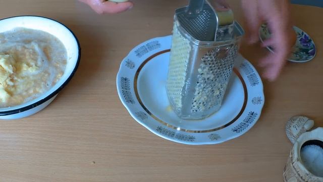 Деруни, млинці. (драники) з картоплею та м'ясом. Дуже смачно смотреть онлайн