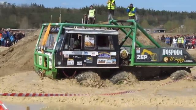 NEW! Truck trial in deep water - Off Road MUDFEST Milovice смотреть онлайн
