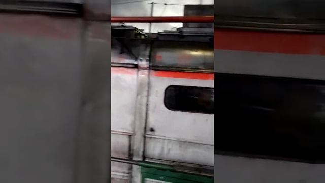 Запуск тепловоза г. Орск,депо. смотреть онлайн