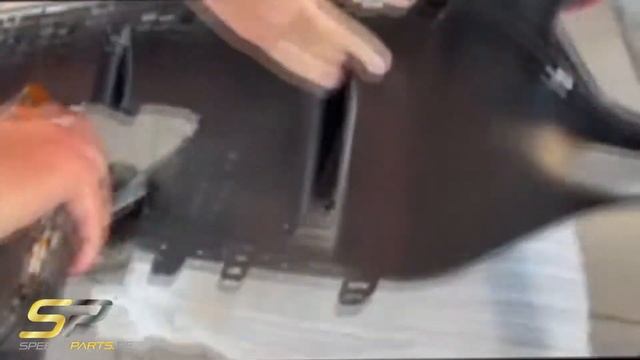 SpeedyParts.de - Die Aussparung auf den Diffusor machen смотреть онлайн