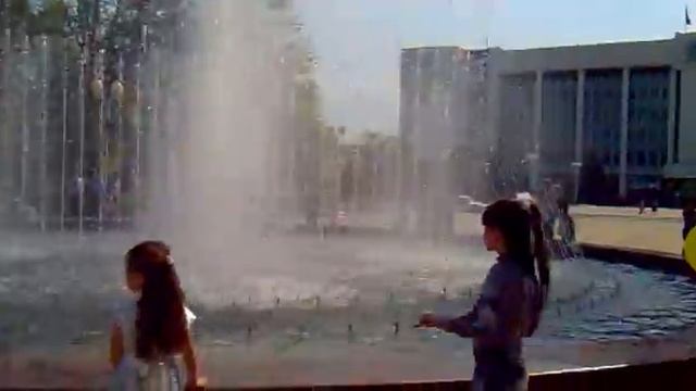 Поющий фонтан смотреть онлайн