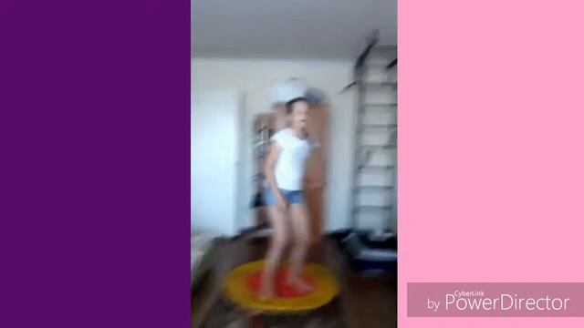 Небольшое видео Лизы (Cat Studio) смотреть онлайн