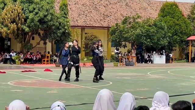 DEMO EKSKUL 2022 || SENI TARI || DANCE COVER || AESPA BLACKMAMBA || SMAN 2 CIKARANG SELATAN смотреть онлайн