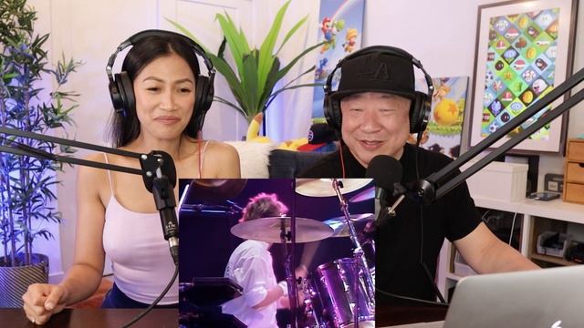 Queen - I Want To Break Free Reaction | Hilarious Live Performance From Japan! смотреть онлайн