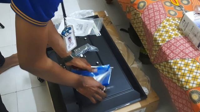 Infinix 32 inch Smart TV Unboxing ,Installation & Review | @JRDTheWellWisher смотреть онлайн
