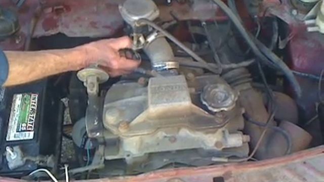 Starting Honda N600 with Motorcycle Carb смотреть онлайн