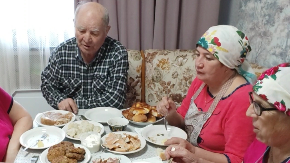 Хроника дня // обедаем и дальше работаем// смотреть онлайн