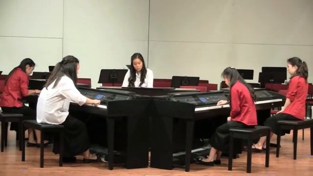 Rimsky-Korsakov: The Flight of the Bumblebee - 5 Pianos 10 Hands Piano Ensemble смотреть онлайн