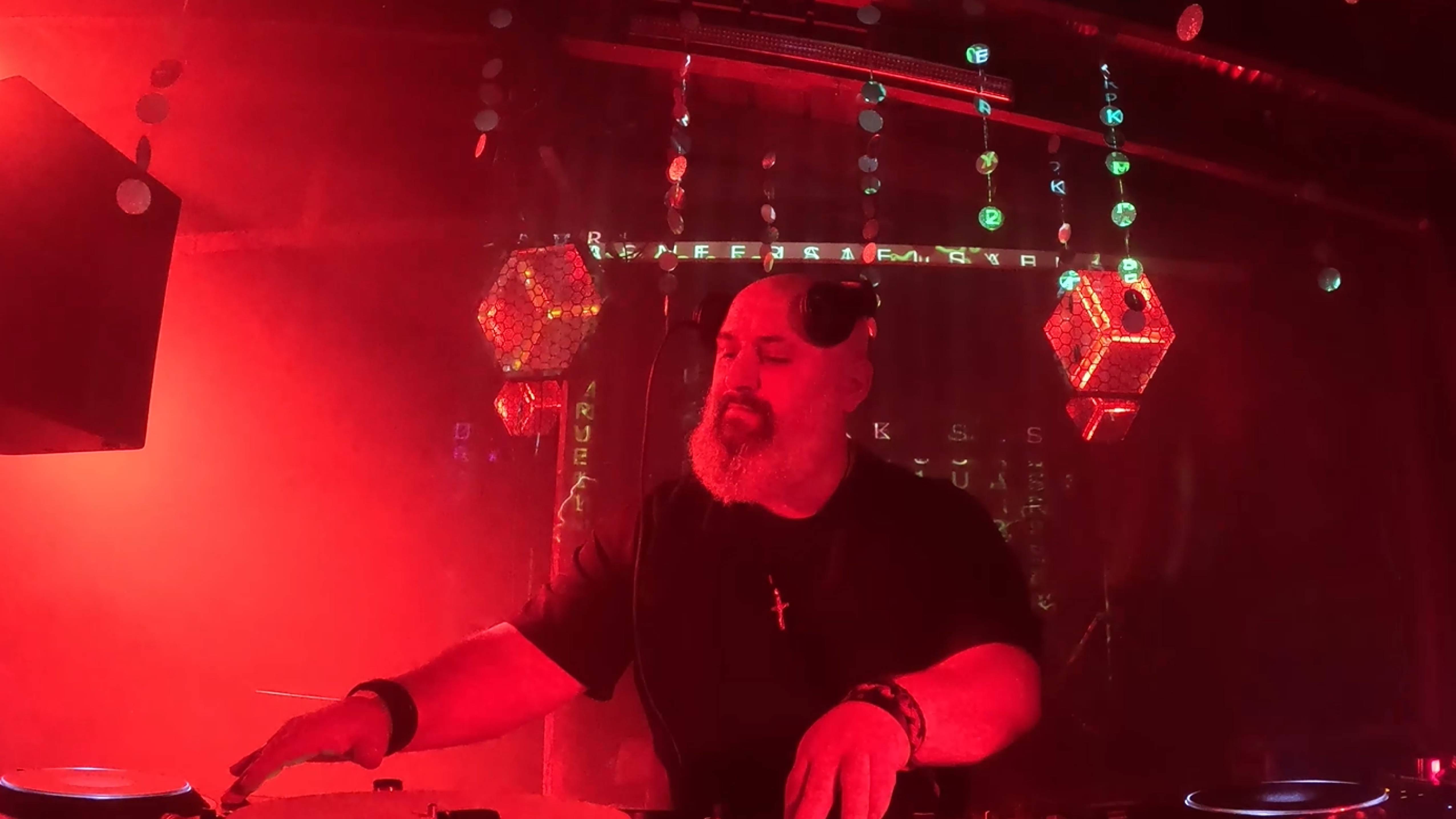 PADRE @ Gazgolder, minimal electro, 14/12/2024 смотреть онлайн