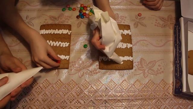 Gingerbread house Пряничный домик смотреть онлайн