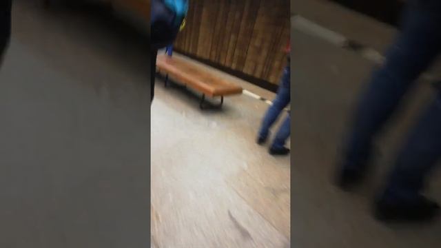 станция Пражская УРАААААА! метро!!!!!! смотреть онлайн