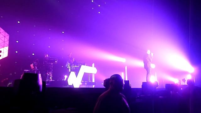 Stromae - Tous Les Mêmes - Live @ Paris Bercy 28.11.2014 смотреть онлайн