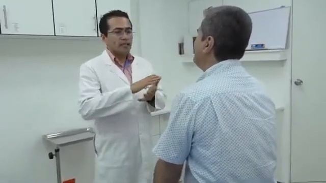 APLICACIÓN de BOTOX 👴➡👨🦰 TOXINA BOTULÍNICA en FRENTE, ENTRECEJO Y PATAS DE GALLO 💚 Dr Percy Nevado смотреть онлайн