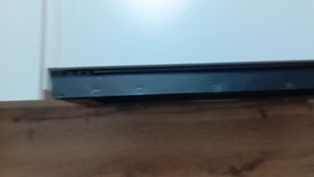 Кухня с опущенным фасадом