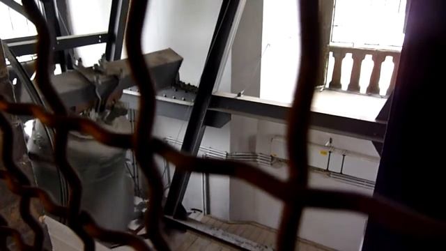 Dresden Big Bell At Full Throttle