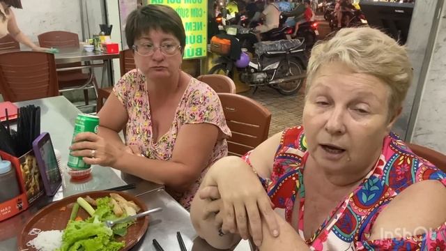 383.Пойдемте поедим. Особенности питания в Нячанге. смотреть онлайн