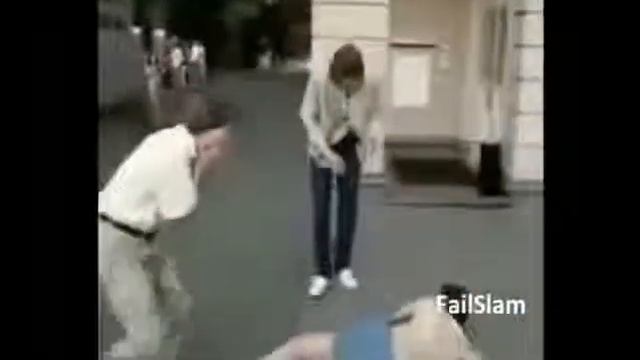 Как падаю девушки 100% МЕГА РЖАЧ смотреть онлайн