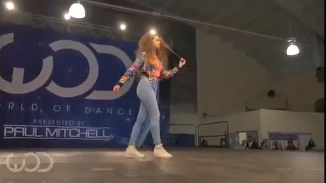 Mulheres Gostosas Dançando смотреть онлайн