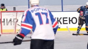 Первый арктический турнир по хоккею с шайбой среди люб