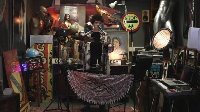 Despicable Zee -Tiny Gig @ Retro Junk смотреть онлайн