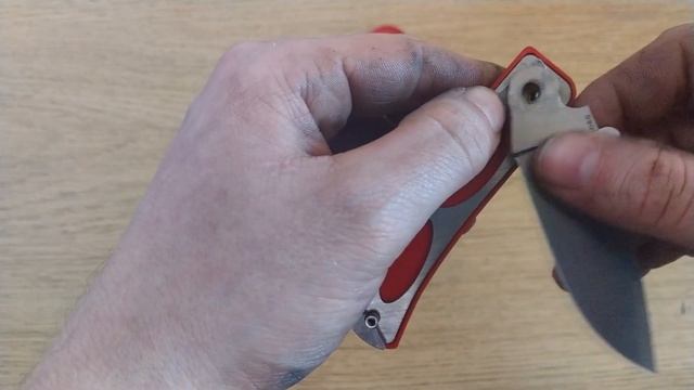 Manly Wasp One Handed Mod смотреть онлайн