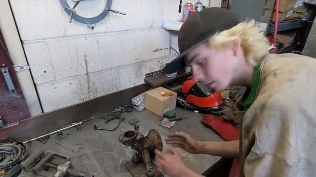 BMW E46 DRIFT CAR GETS EXTREME DIY STEERING MODS смотреть онлайн
