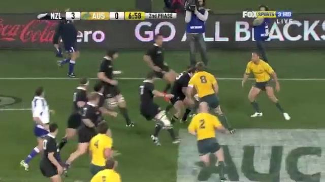 Ali Williams takes out Quade Cooper смотреть онлайн