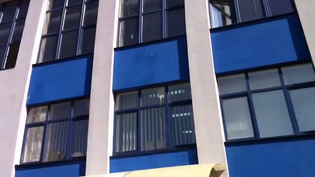 Нашу школу обкидали яйцами!!! смотреть онлайн
