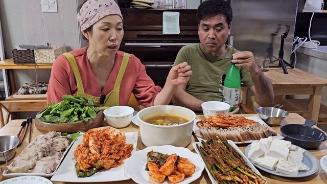 김치 3종 만들어서 수육과 함께♥ 파김치, 배추김치, 총각김치 (두부 만드는법) korean kimchi mukbang смотреть онлайн