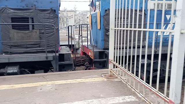 Двойной Маневровый Тепловоз тгм4а-2554+тгм4а-2453 Решил прицепить к маневровому составу Колпино
